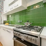 Merliniego Trendy With Desk By Renters *