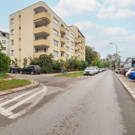 Merliniego Trendy With Desk By Renters ワルシャワ