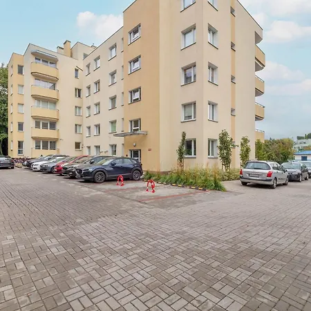 Merliniego Trendy With Desk By Renters 公寓 *