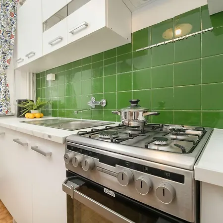 Merliniego Trendy With Desk By Renters *