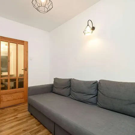 Lägenhet Merliniego Trendy With Desk By Renters Warszawa