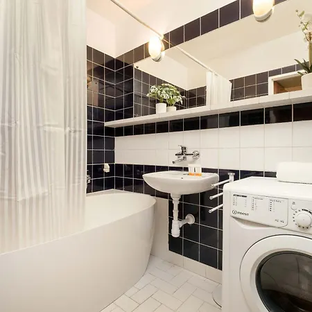 Merliniego Trendy With Desk By Renters *